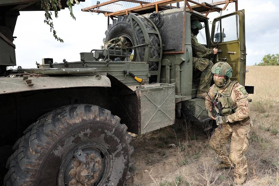 Nga bào mòn binh lực, buộc Ukraine rút quân khỏi trận địa Kursk