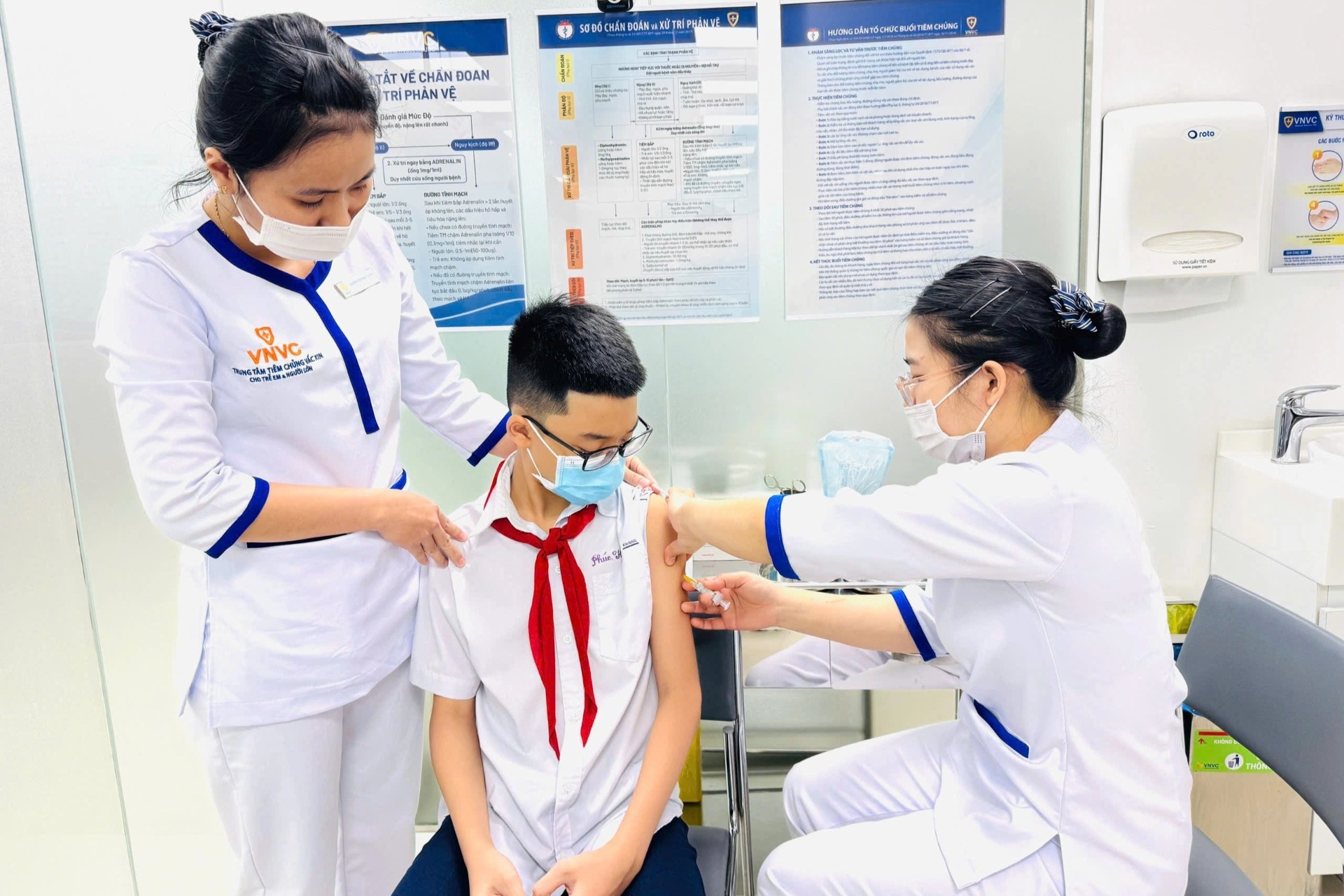 "Nếu không có vaccine, chúng ta chỉ đi theo đuôi sốt xuất huyết"