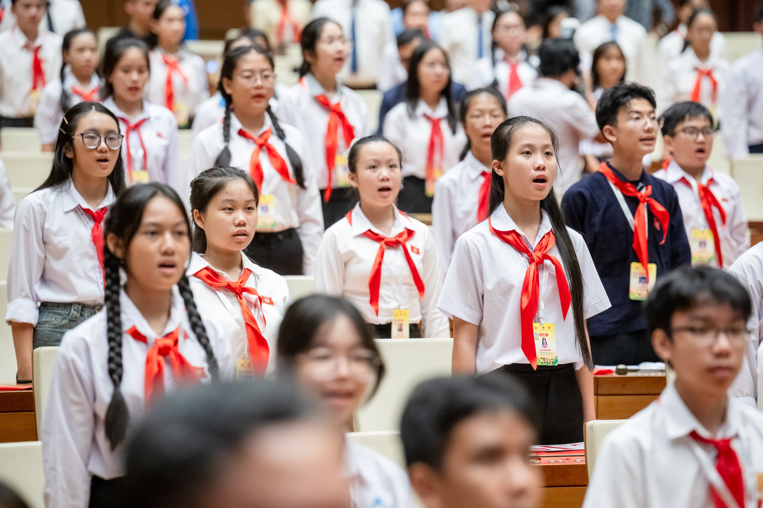 306 trẻ em hóa thân thành đại biểu Quốc hội, chất vấn về bạo lực học đường