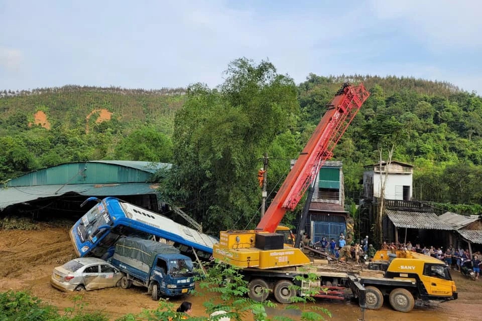 Sạt lở ở Hà Giang: Tạm dừng tìm kiếm các nạn nhân mất tích