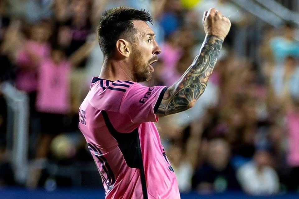 Lionel Messi lập siêu phẩm giúp Inter Miami tiến sát chức vô địch