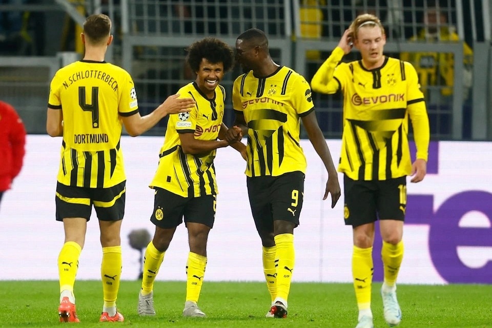 Adeyemi lập hat-trick trong ngày Dortmund thắng 7-1 ở Champions League