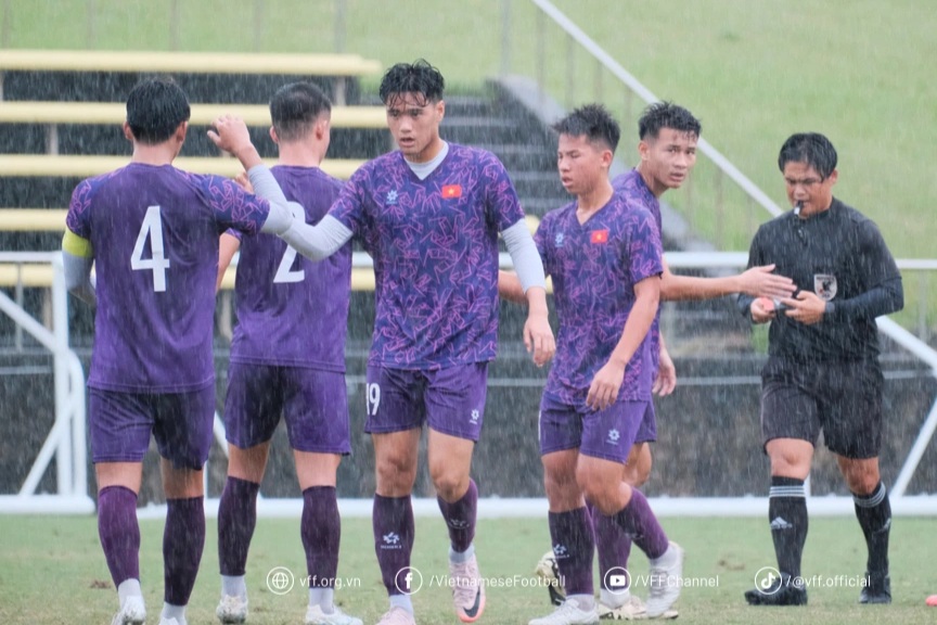 Đội U17 Việt Nam thắng tưng bừng 7-0 trước đối thủ Nhật Bản