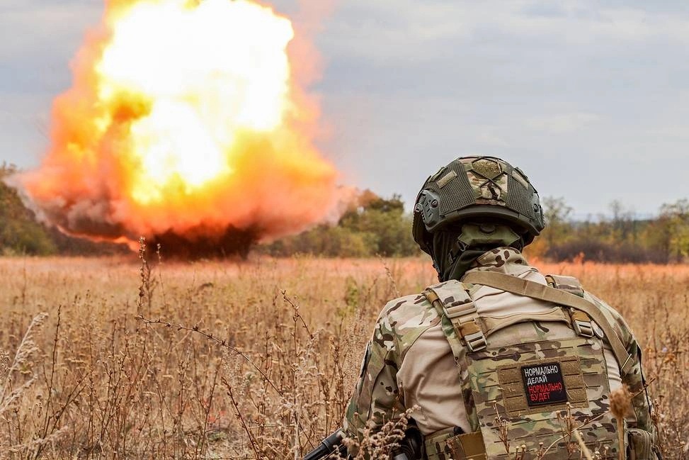 Nga giáng đòn chọc thủng phòng tuyến, buộc lính Ukraine đầu hàng ở Kursk