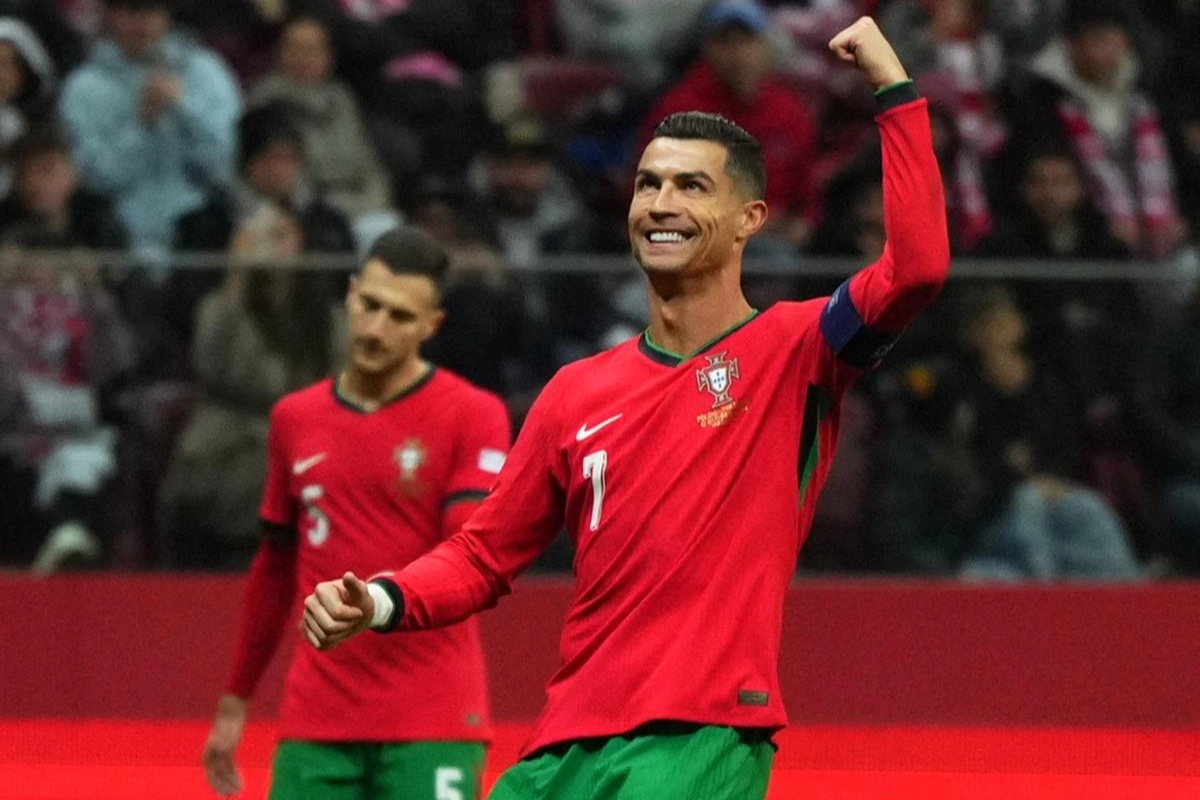 Ronaldo ghi bàn giúp Bồ Đào Nha thắng Ba Lan, Tây Ban Nha đánh bại Đan Mạch