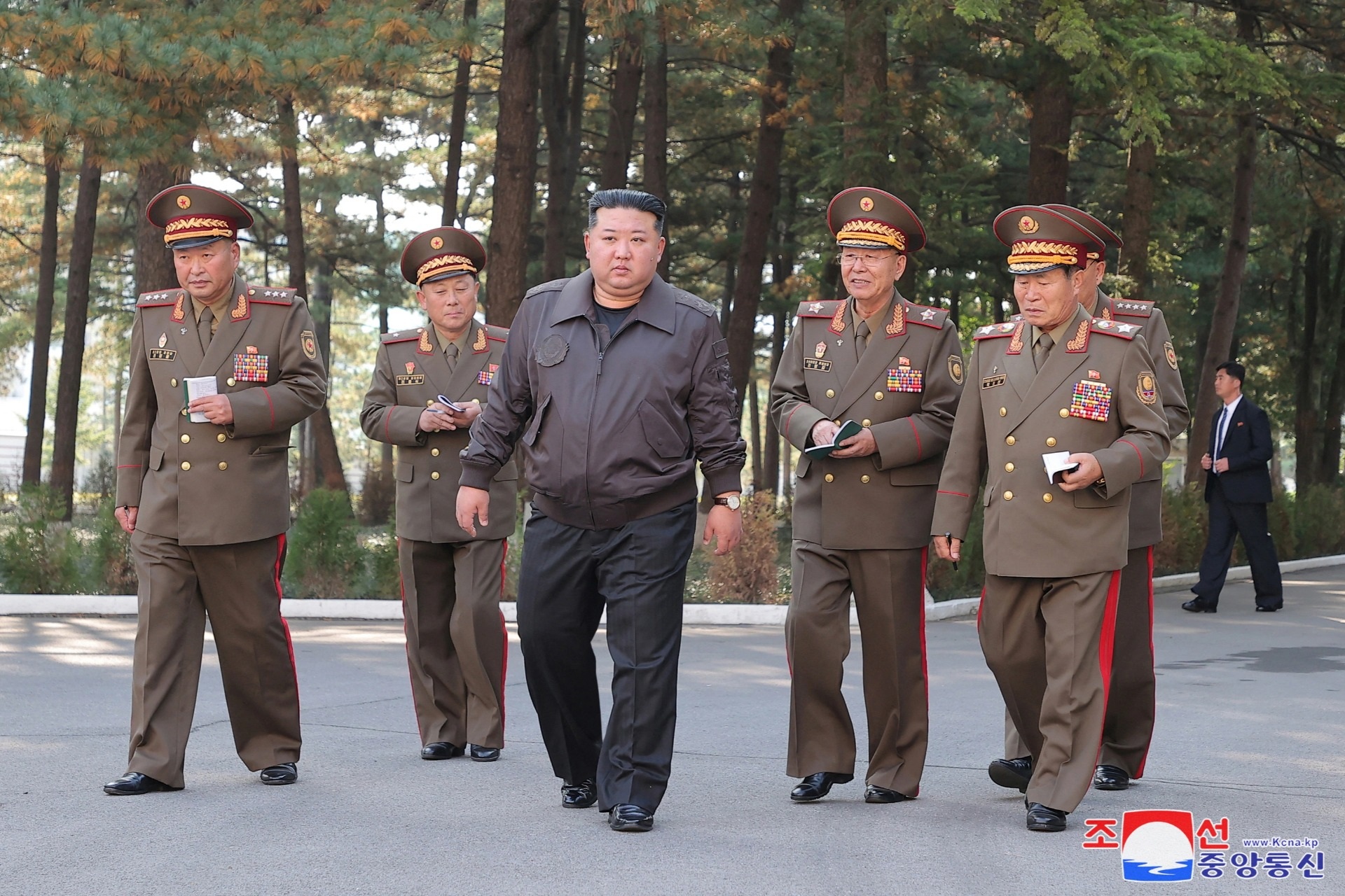 Ông Kim Jong-un cảnh báo nóng Hàn Quốc, dọa dùng vũ lực đáp trả