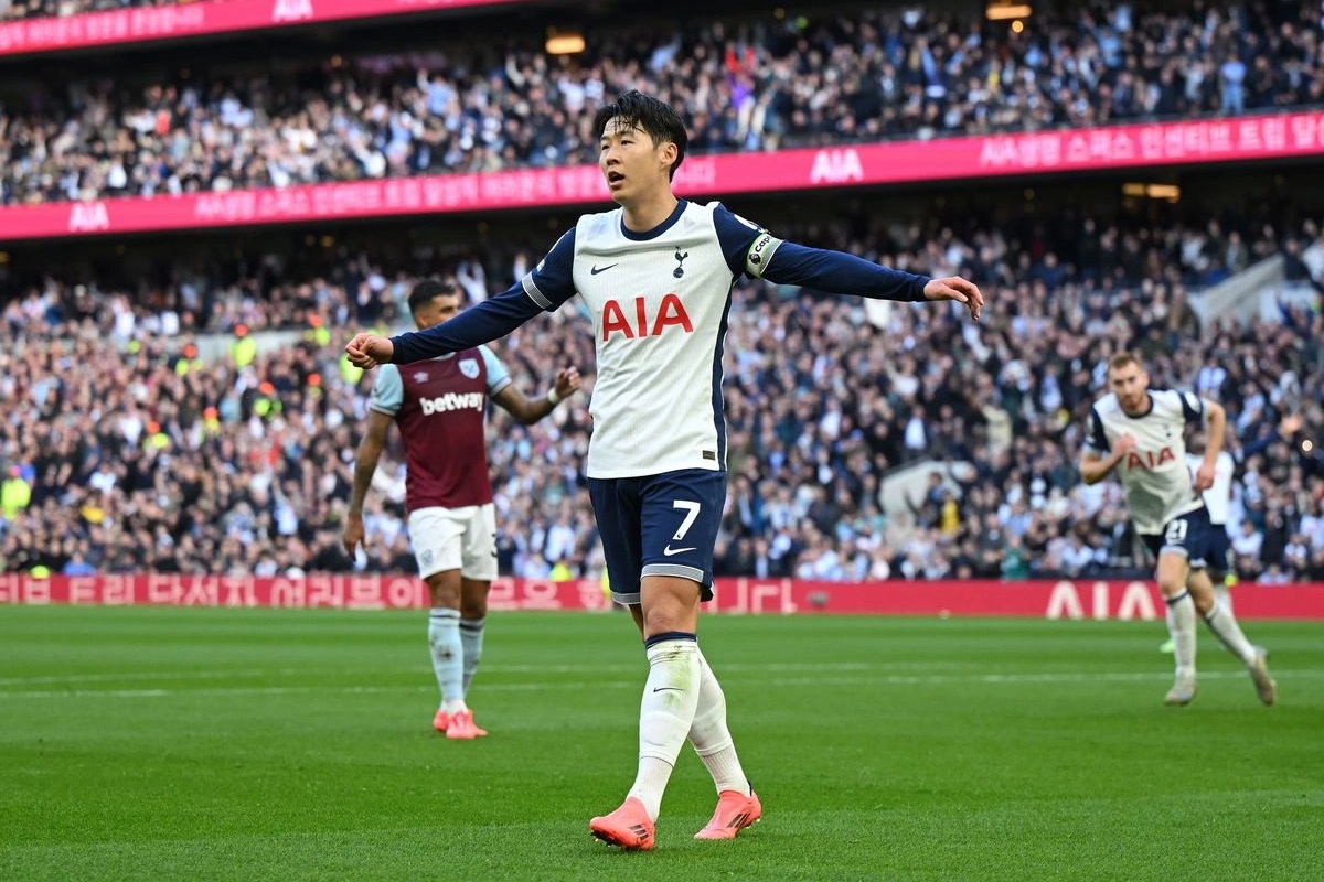 Son Heung Min lập công, Tottenham thắng đậm trận derby London