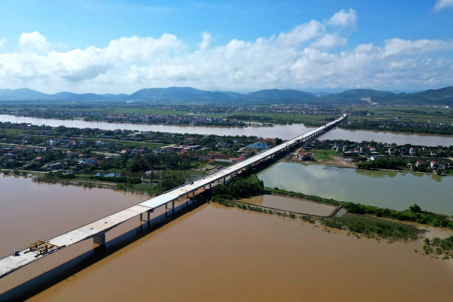 Hình hài cao tốc Bắc - Nam đoạn qua Quảng Bình