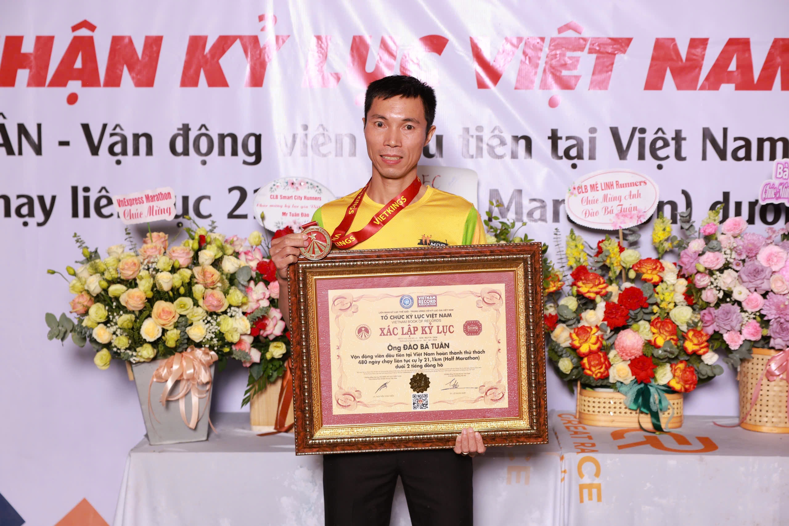 VĐV lập kỷ lục Việt Nam khi chạy bán marathon suốt 480 ngày