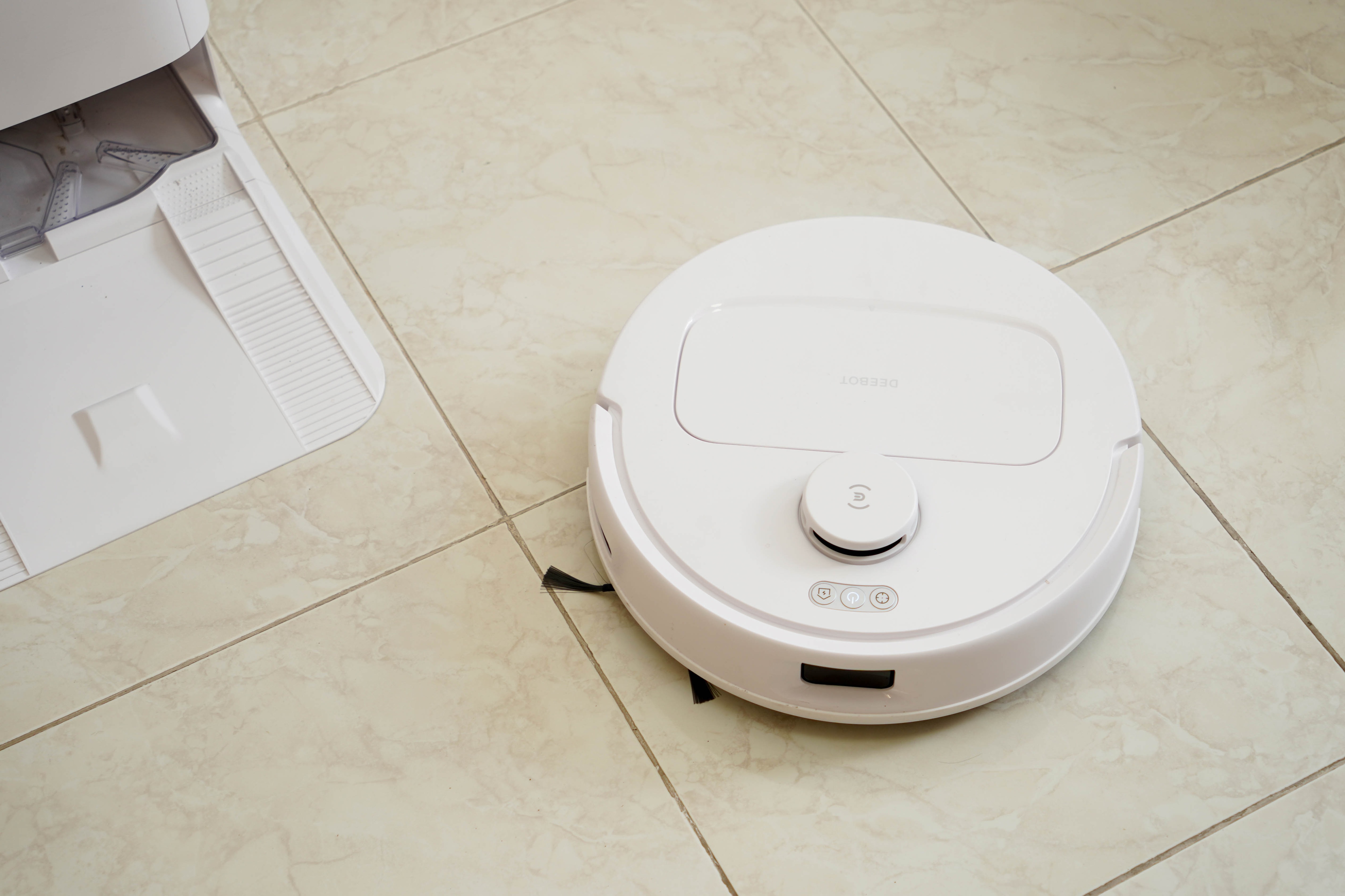 Trải nghiệm robot hút bụi lau nhà Ecovacs Deebot N30 Pro Omni