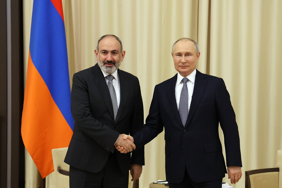 Nga "tố" Mỹ tìm cách hướng đồng minh Armenia theo con đường giống Ukraine
