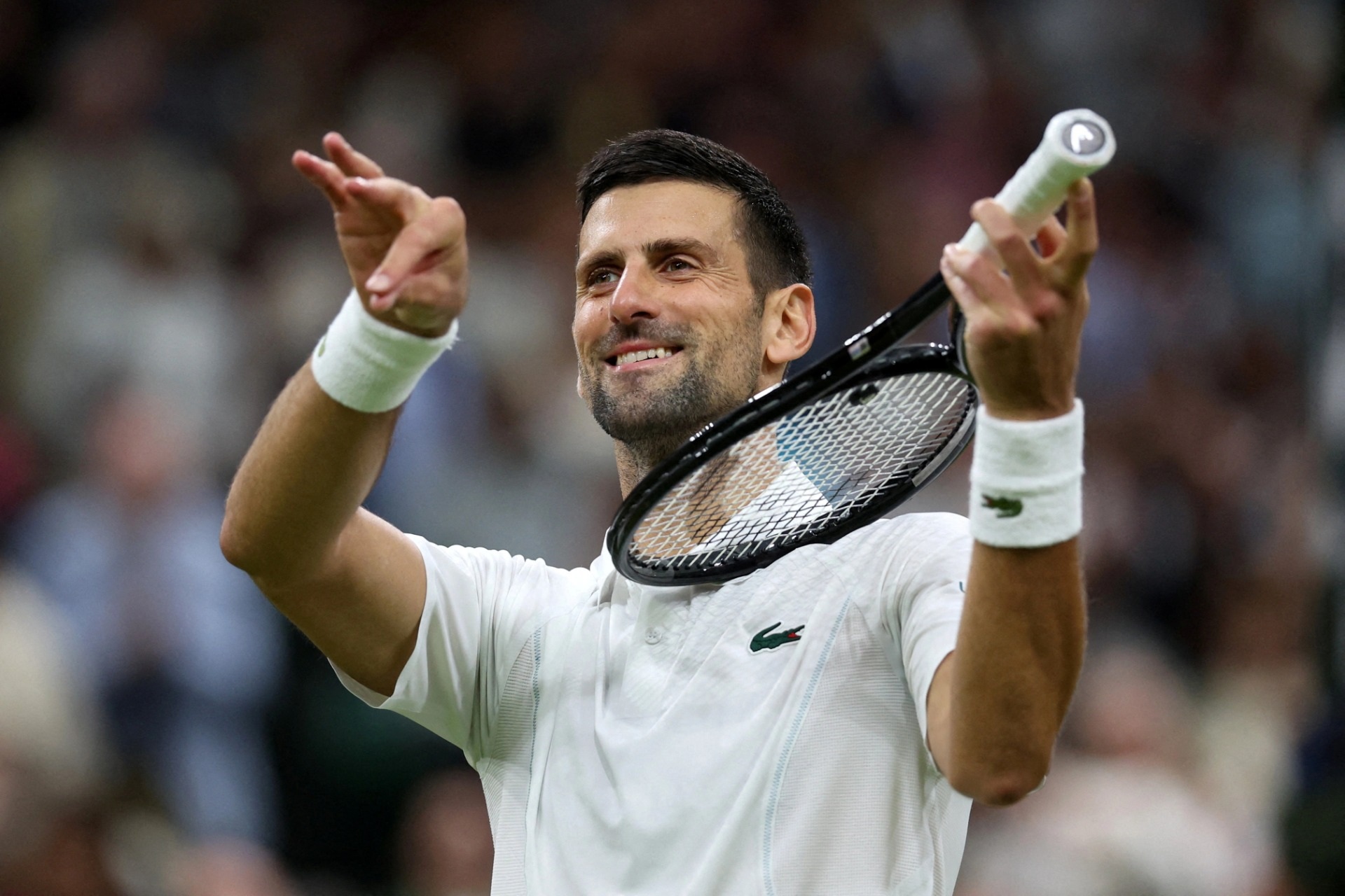 Djokovic khó khăn trong hành trình giành Grand Slam thứ 25