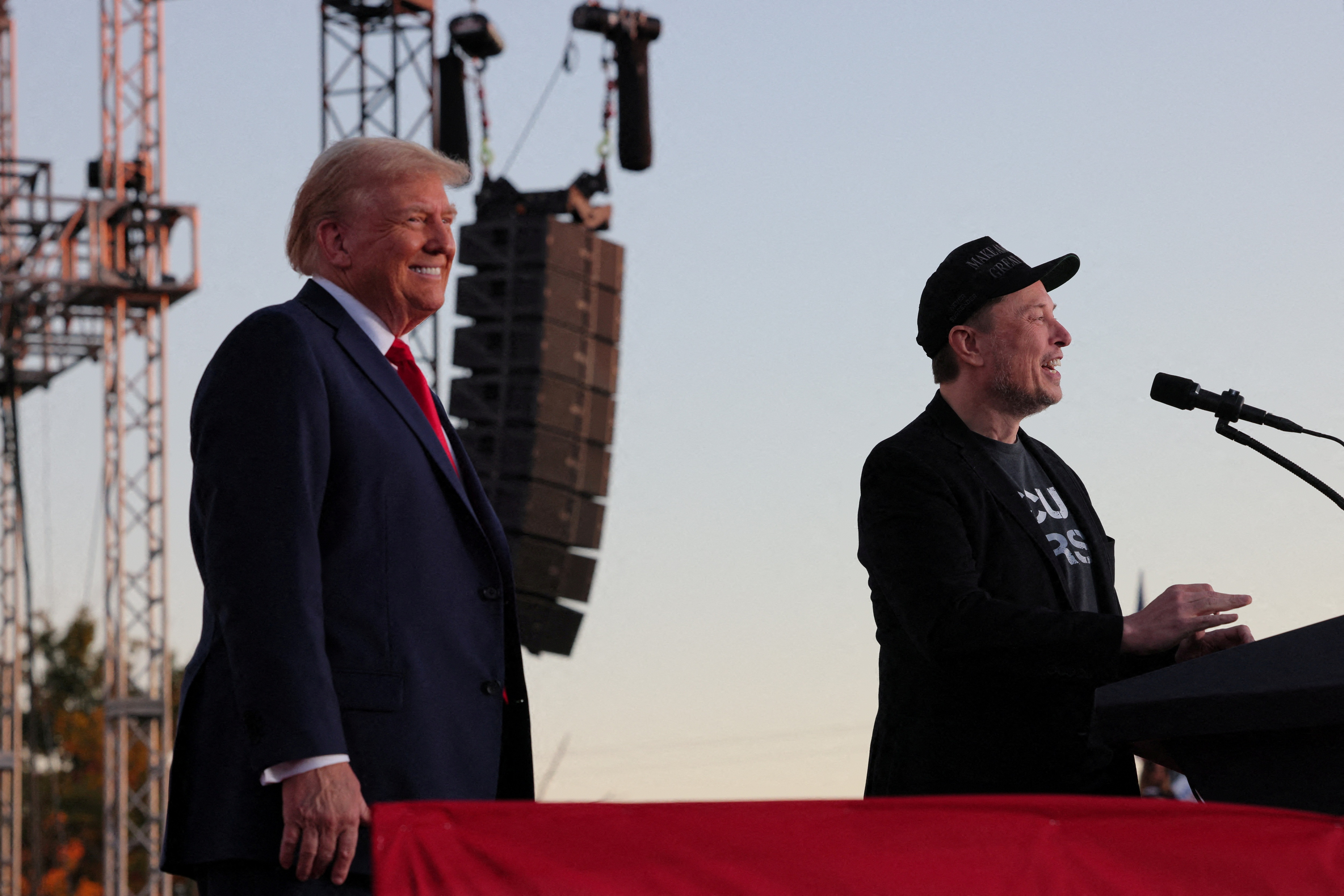 Những toan tính phía sau liên minh Trump - Musk