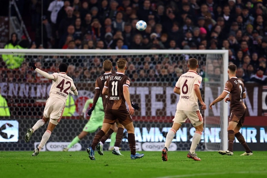 Musiala lập siêu phẩm giúp Bayern Munich bất bại ở Bundesliga