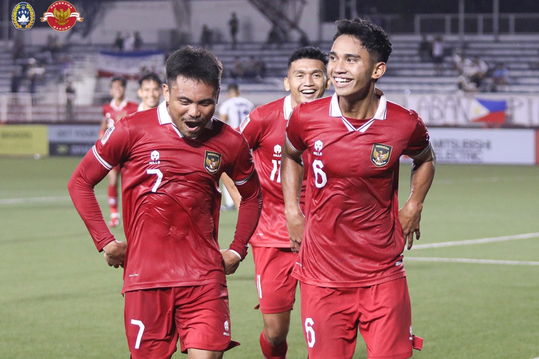 HLV Shin Tae Yong so sánh Indonesia "không nhập tịch" với tuyển Việt Nam