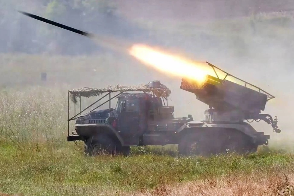 Nga dồn quân tấn công Ukraine ở Kursk