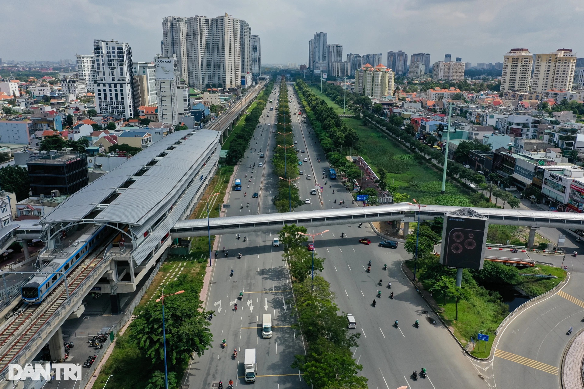 Diện mạo 9 cầu đi bộ kết nối nhà ga Metro số 1 vừa hoàn thành