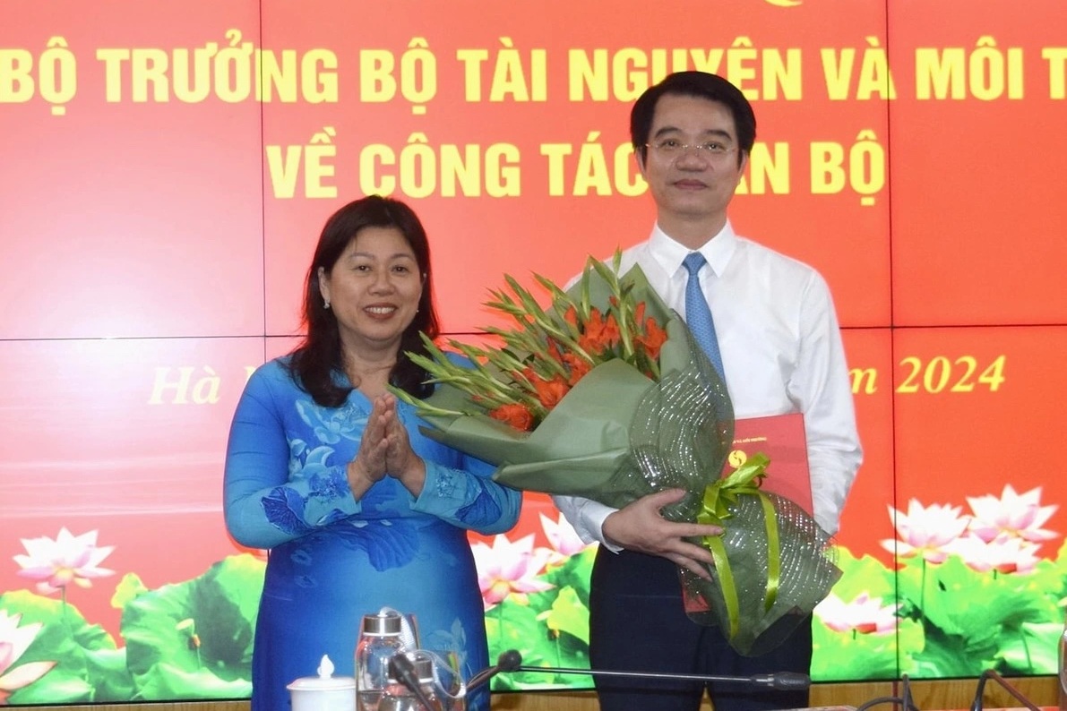 Bộ Tài nguyên và Môi trường bổ nhiệm Vụ trưởng Tổ chức cán bộ