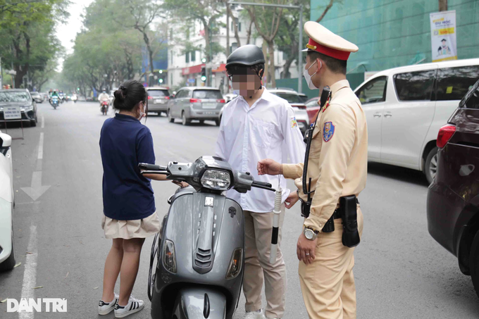 "Quái xế" tuổi học sinh gây họa trên đường: Cha mẹ không vô can