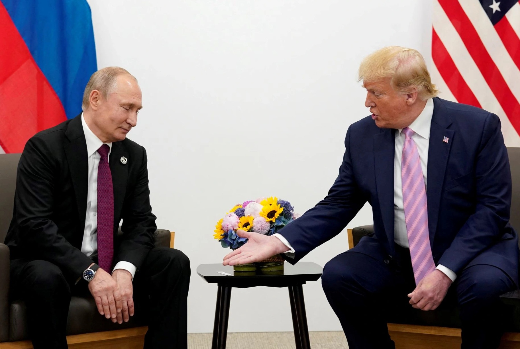 Ông Putin sẵn sàng thảo luận với ông Trump về ngừng bắn ở Ukraine?