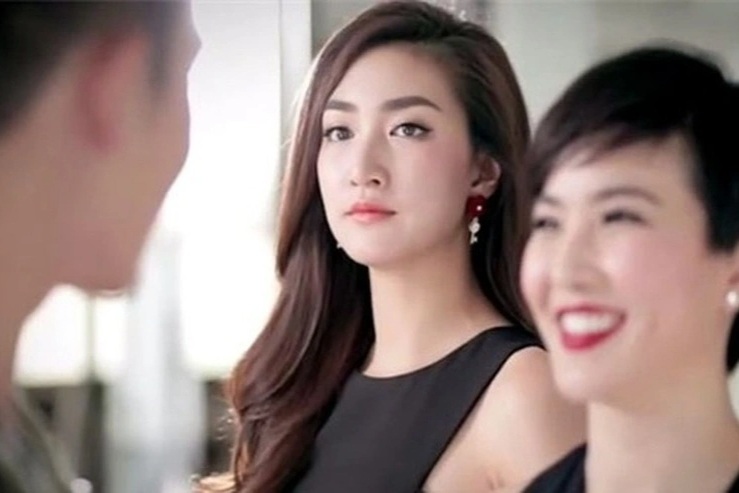 Đang yêu hot girl ăn chơi, tôi bất ngờ muốn cưới cô giáo hiền thục