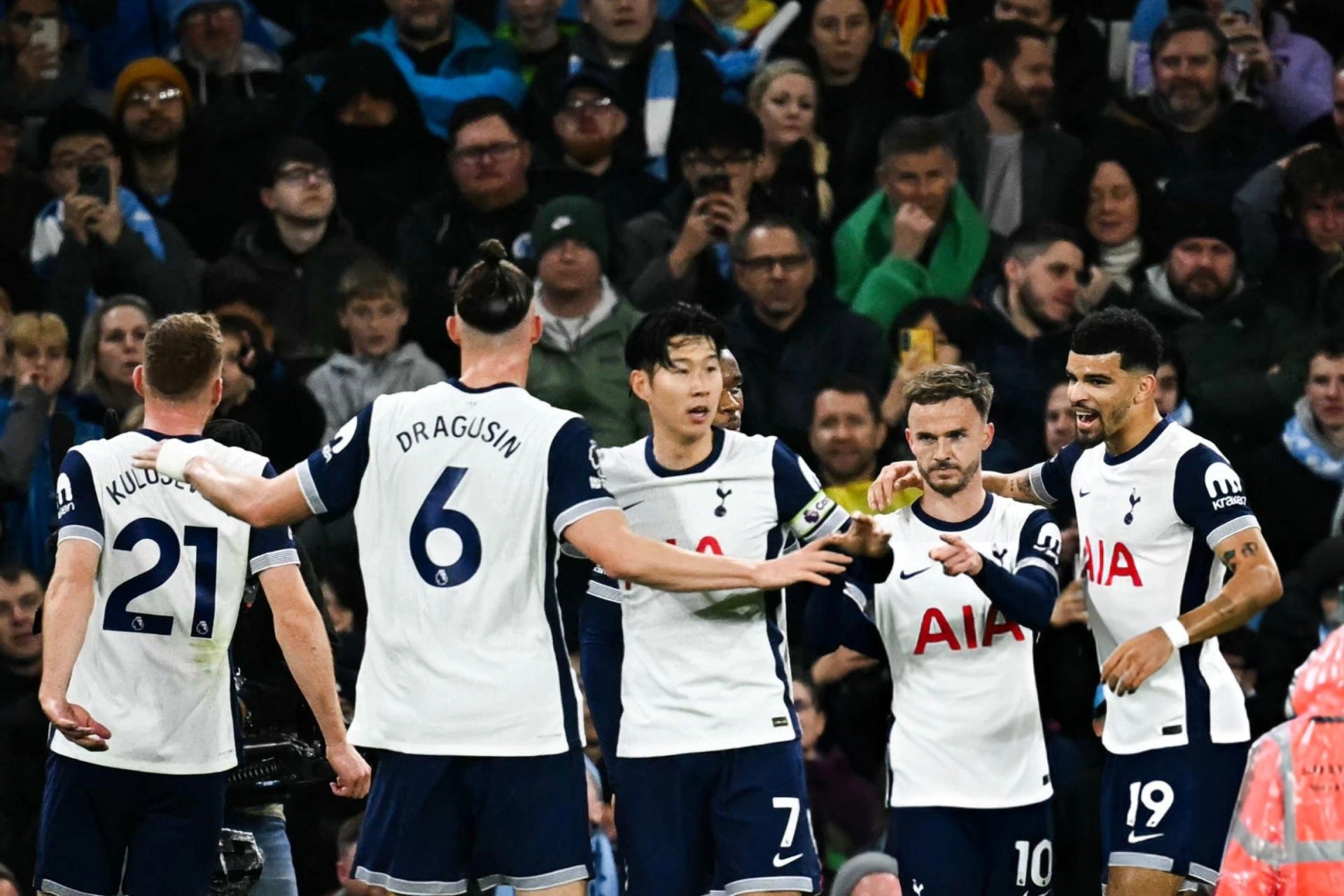 Tottenham thắng Man City "4 sao" tại Etihad