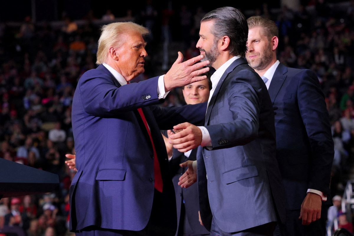 Con trai cả đứng sau nhiều quyết định quan trọng của ông Trump