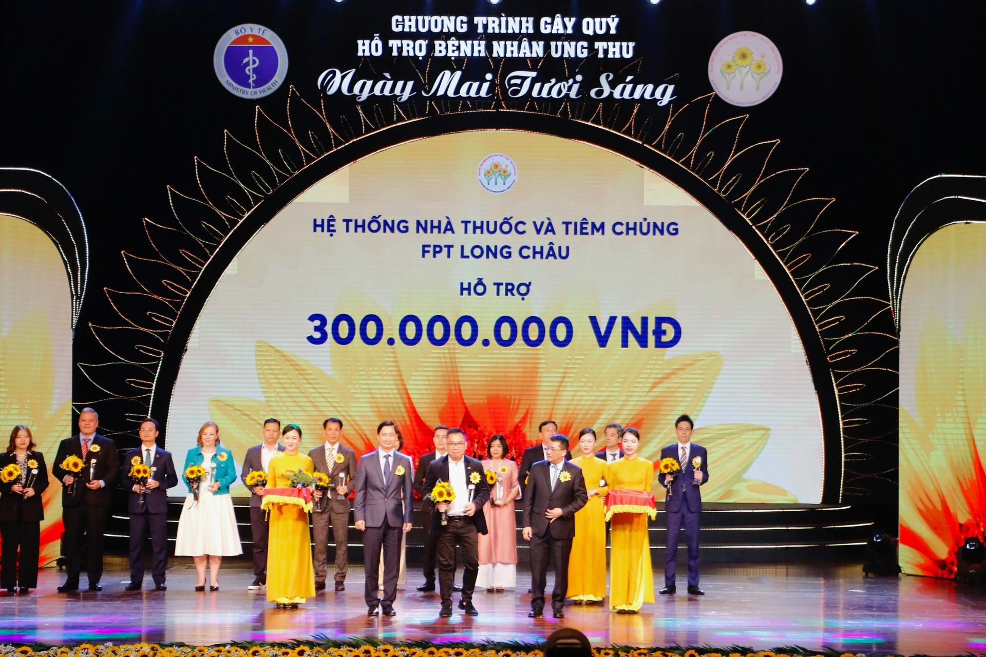 Lan tỏa yêu thương, viết tiếp hy vọng cho bệnh nhân ung thư có hoàn cảnh khó khăn