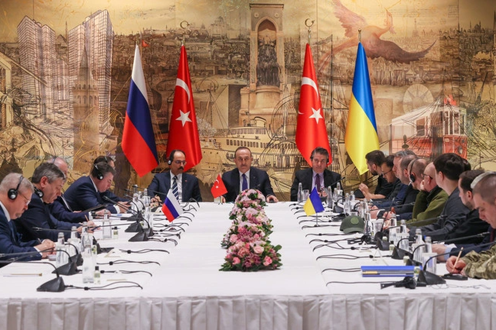 Quan chức Nga nêu thời điểm có thể bắt đầu đàm phán với Ukraine