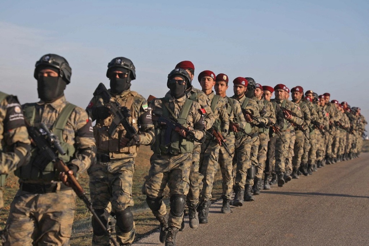 Nga cáo buộc Ukraine hỗ trợ phiến quân nổi loạn ở Syria, Kiev phản pháo