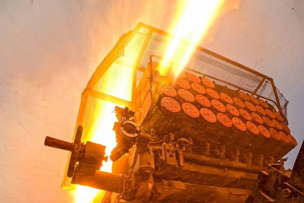 Nga giằng co khốc liệt ở mặt trận Kursk, dồn binh lực hạ quân Ukraine