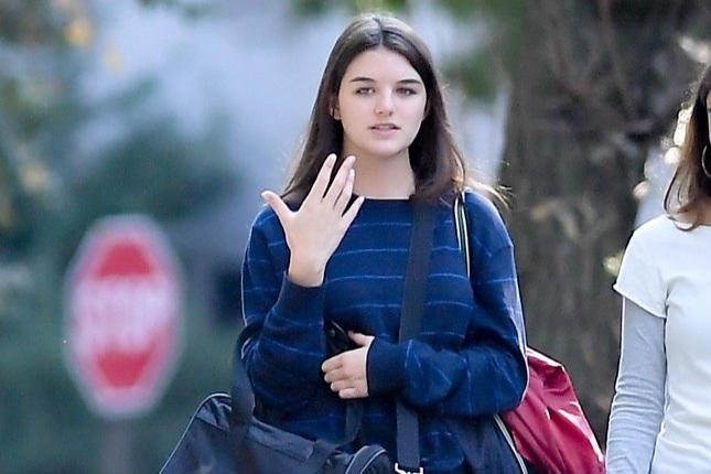 Con gái tài tử Tom Cruise - Suri Cruise - thừa kế hàng triệu USD