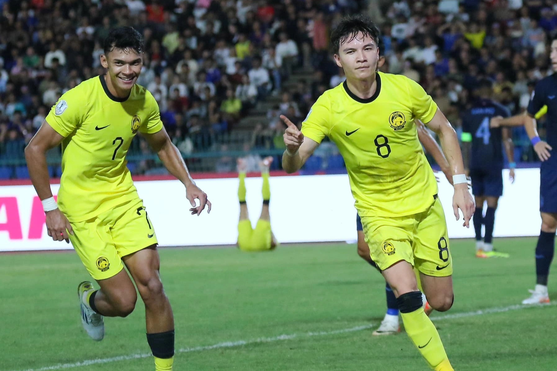 Campuchia 2-2 Malaysia (h2): Đôi công nghẹt thở