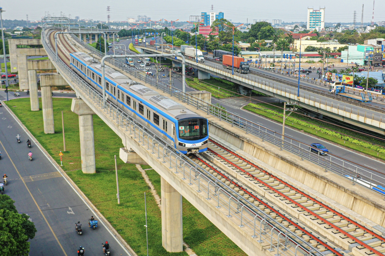 200 chuyến tàu chạy thử mỗi ngày trước khi Metro số 1 vận hành thương mại