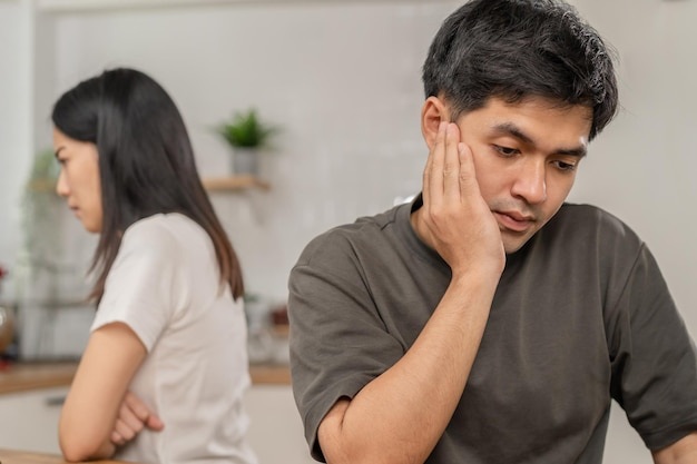 Mẹ chồng mắng thậm tệ, vu cho tôi biến chồng thành kẻ bất hiếu