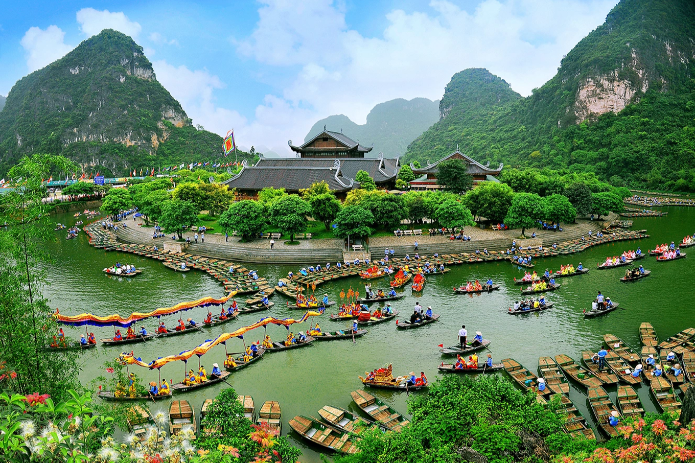 Ninh Bình có thành phố Hoa Lư