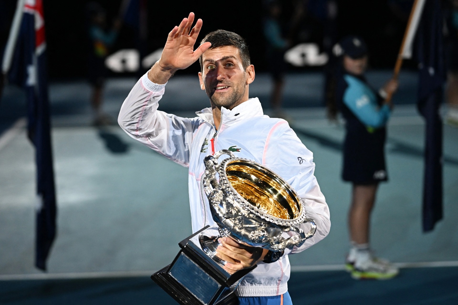 Djokovic thách thức Sinner và Alcaraz, đặt mục tiêu ở Australian Open 2025