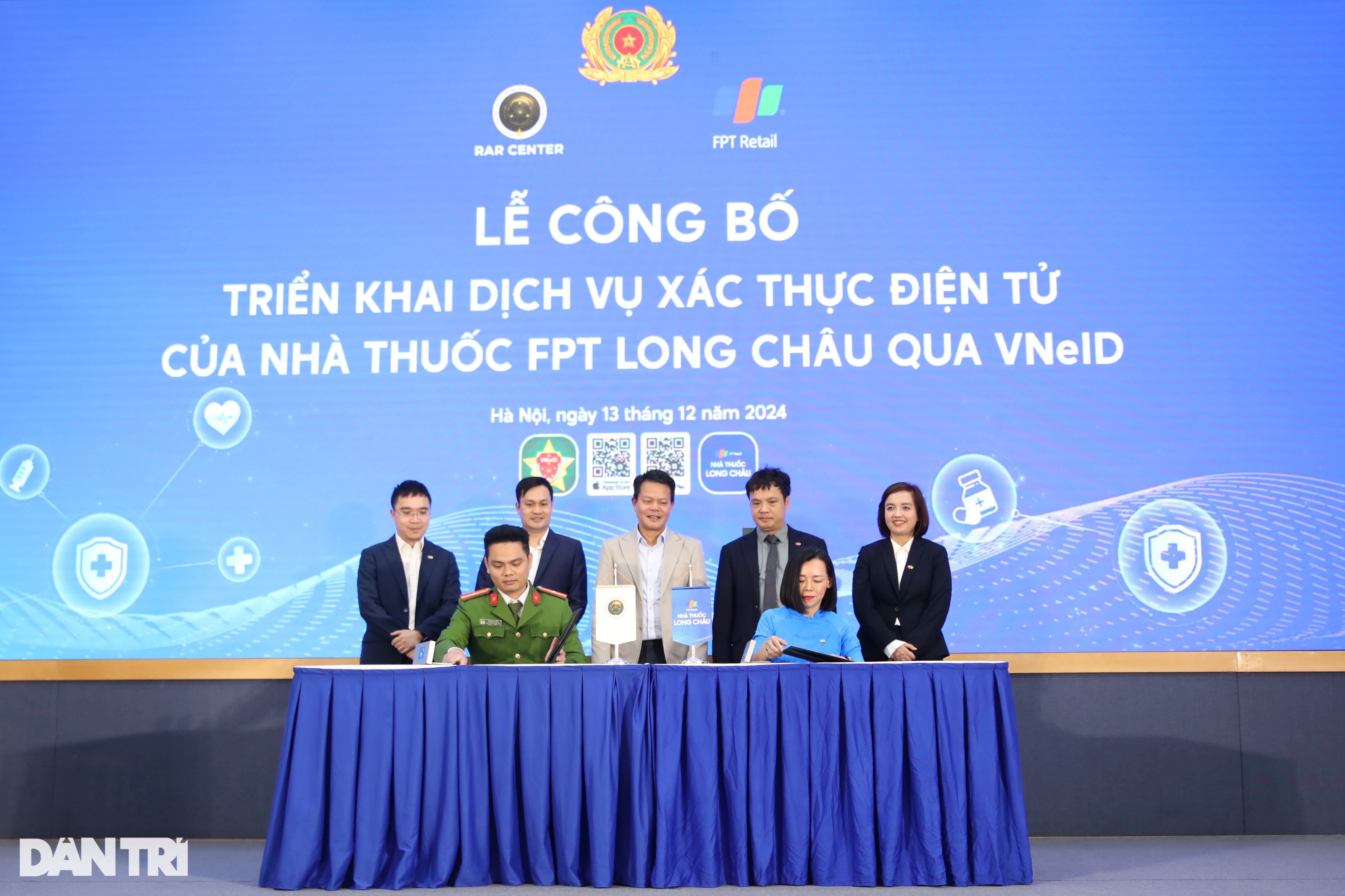 Người dân có thể mua thuốc trực tuyến thông qua VNeID