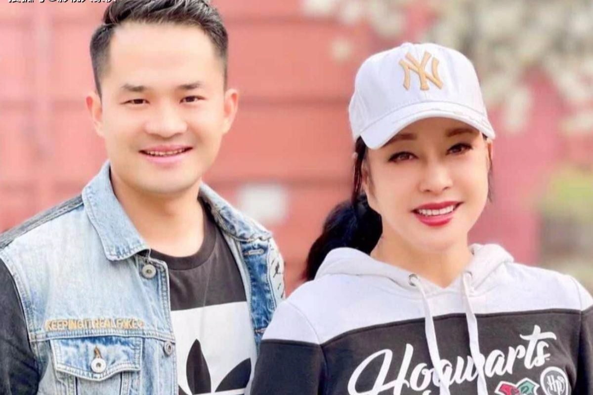 Nhiếp ảnh gia kém 38 tuổi hé lộ chuyện tình với Lưu Hiểu Khánh