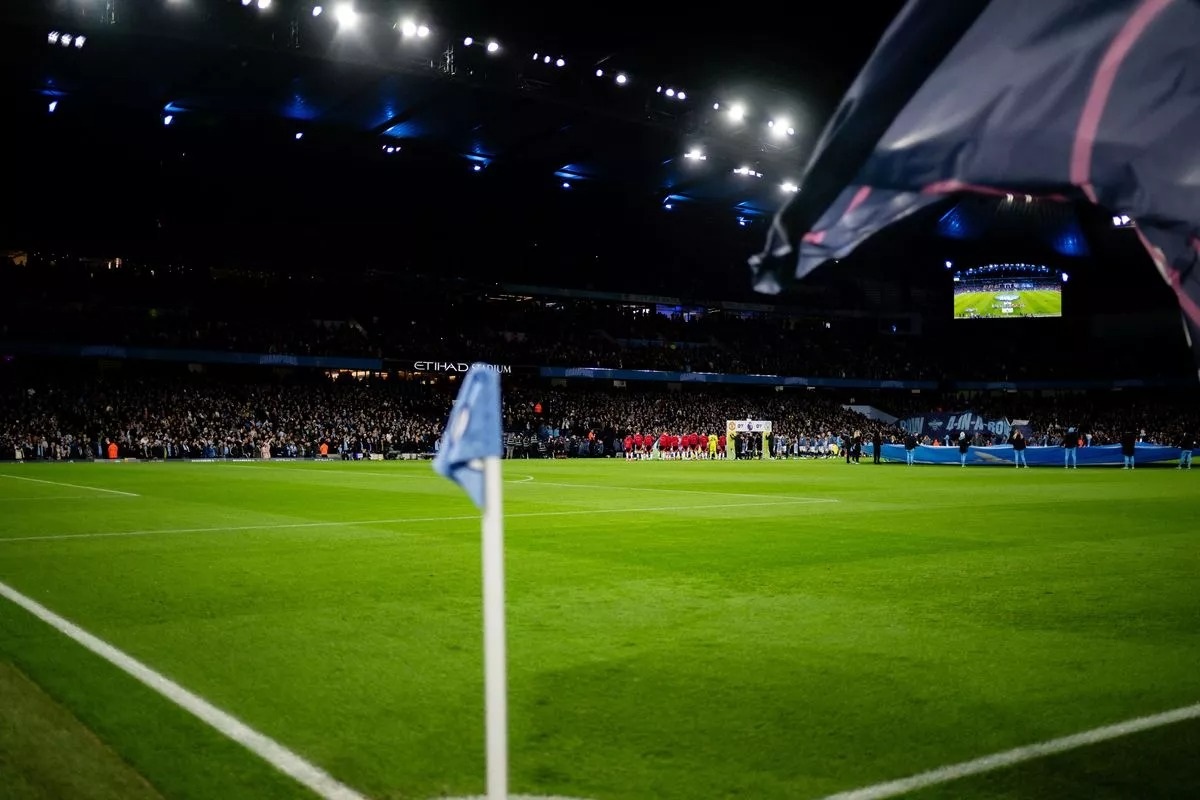 CĐV Man City qua đời sau khi đội nhà thua ngược trước Man Utd