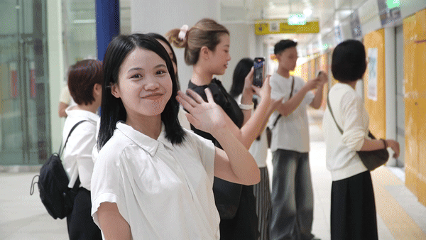 Ngắm thành phố qua metro số 1