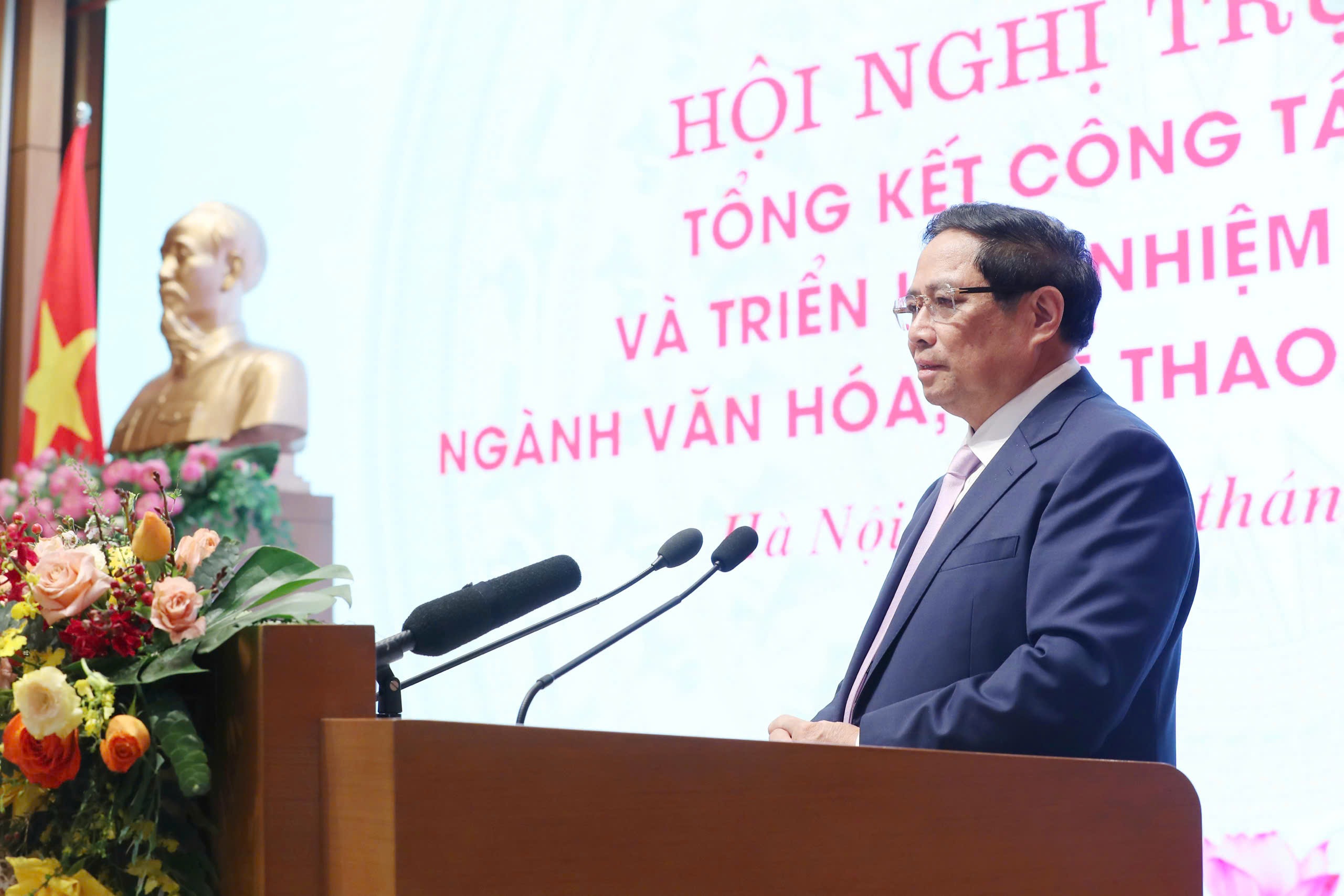 Thủ tướng gợi ý nhân rộng mô hình 2 concert "Anh trai vượt ngàn chông gai" và "Anh trai say hi'"