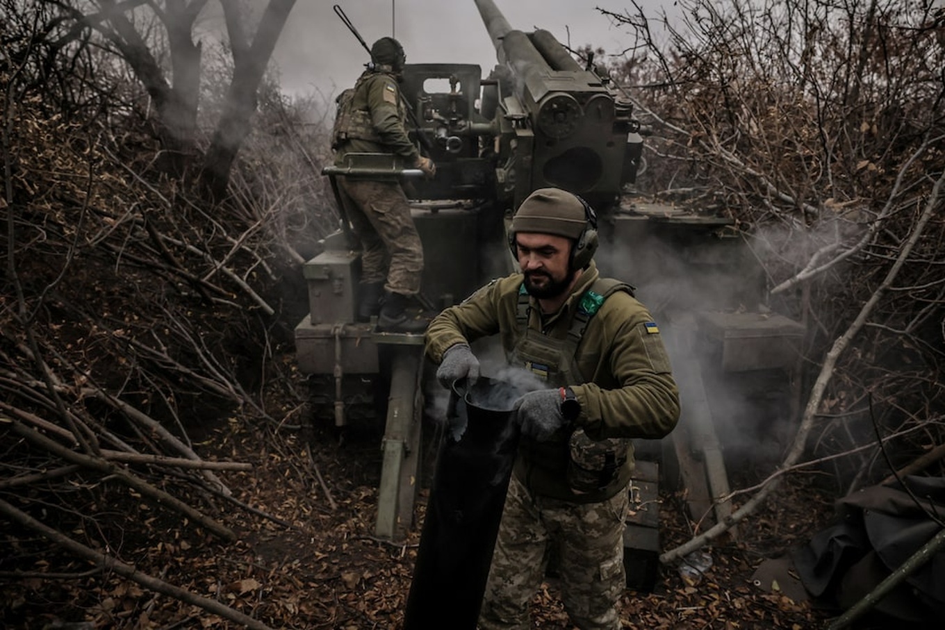 Nga tung quân vây hãm đối thủ ở Donetsk, nhiều binh sĩ Ukraine đào ngũ