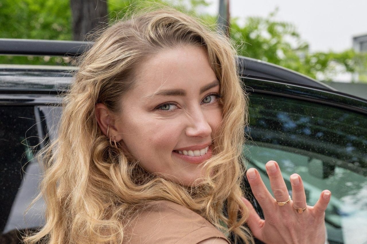 Cuộc sống kín tiếng của mỹ nhân sở hữu nhan sắc tỷ lệ "vàng" Amber Heard