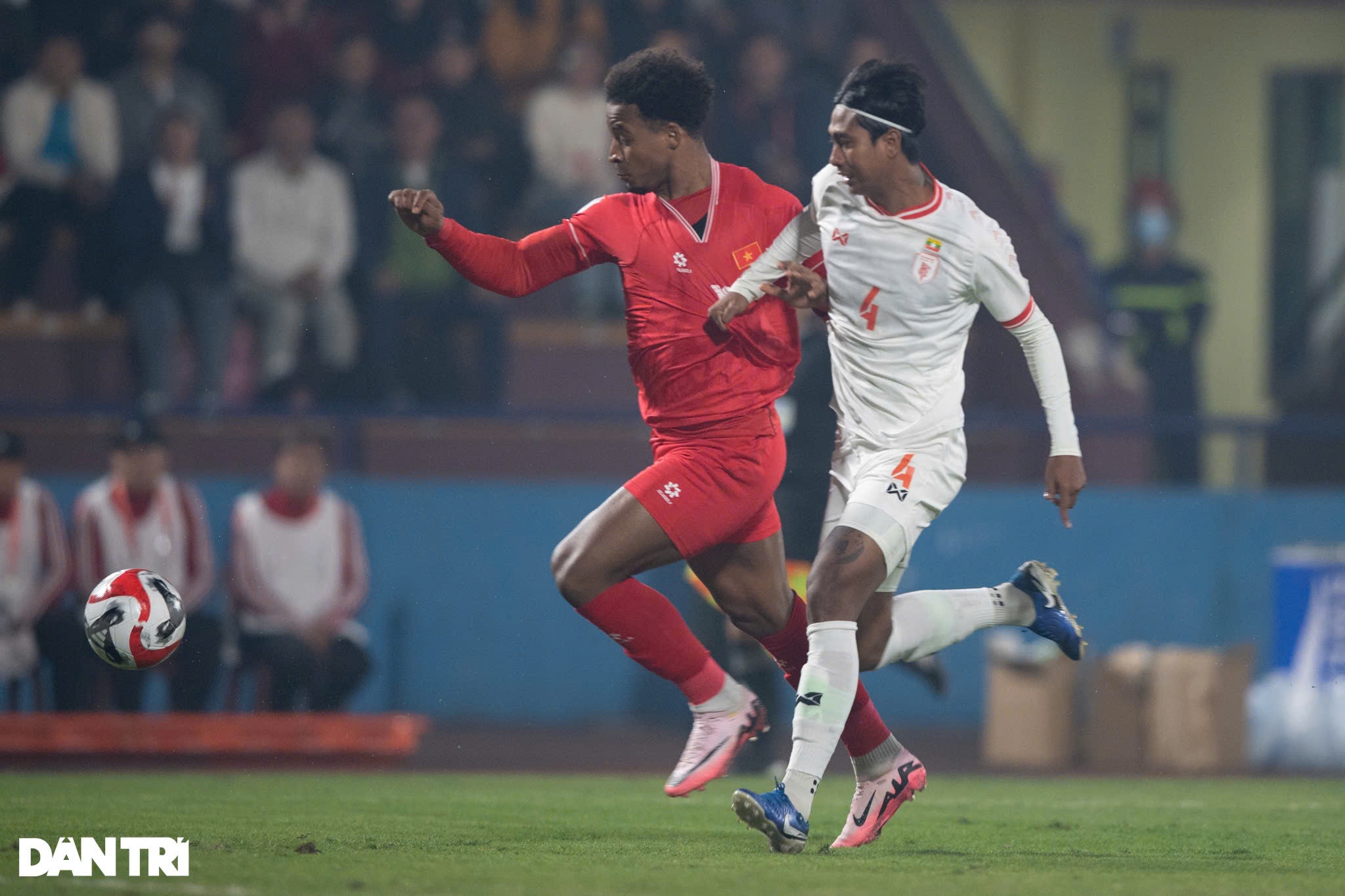 Việt Nam 0-0 Myanmar (Hiệp 1): Xuân Son đột phá dũng mãnh