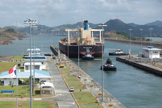 Panama phản hồi cảnh báo của ông Trump về "đòi lại" kênh đào chiến lược