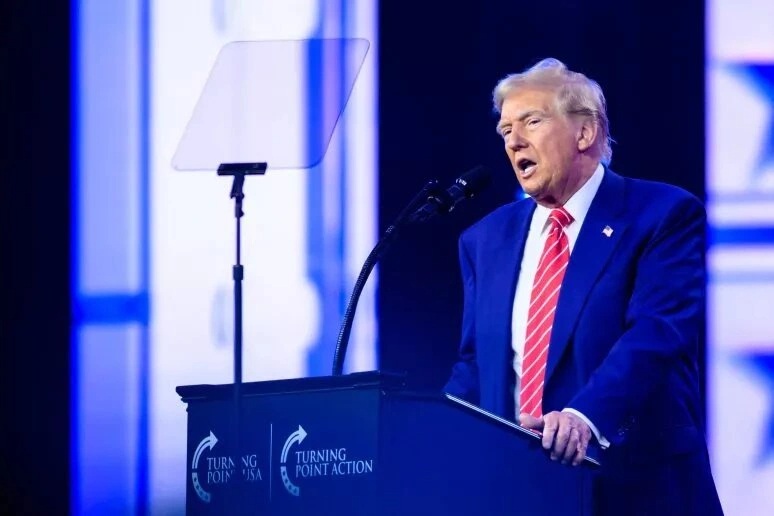 Ông Trump muốn đặt lại tên cho ngọn núi cao nhất nước Mỹ