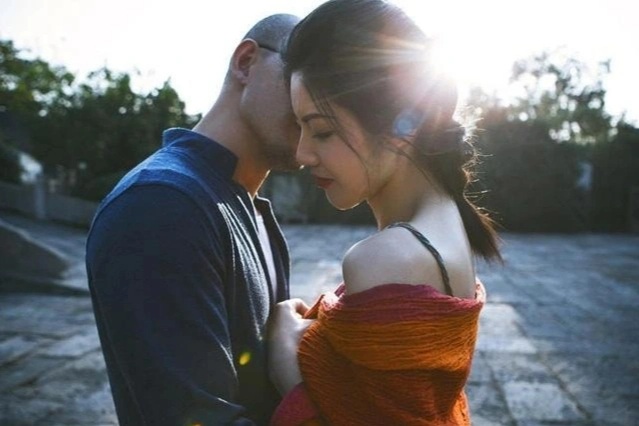 Mẹ tôi đề nghị một điều, vợ sắp cưới đang mang bầu vẫn kiên quyết hủy hôn