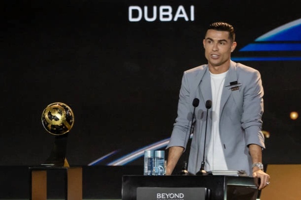 Cristiano Ronaldo được vinh danh tại Trung Đông