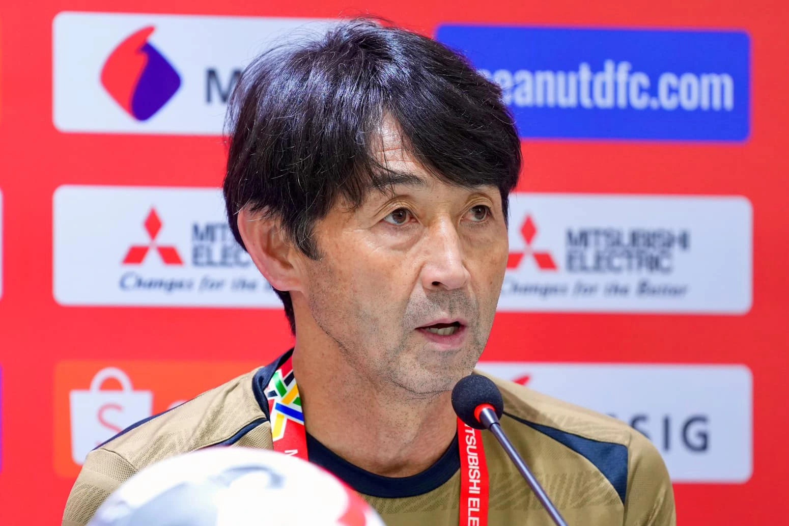 HLV Thái Lan tuyên bố sẽ ngược dòng đánh bại Philippines tại AFF Cup